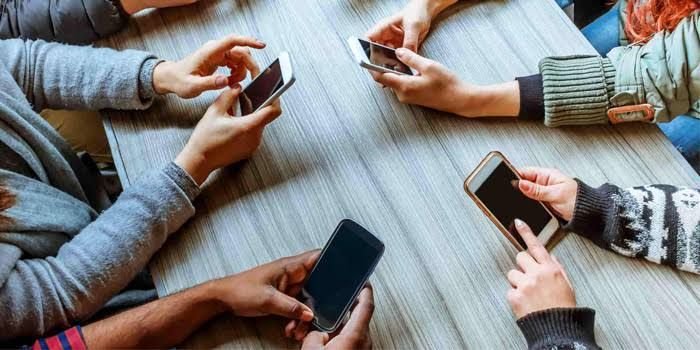 Berikut Negara Dengan Kecanduan Smartphone Tertinggi di Dunia