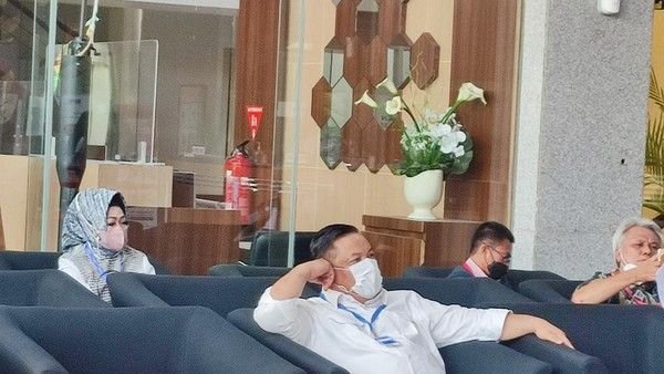 Kali Kedua, Sekda Riau SF Hariyanto Kembali Diperiksa KPK