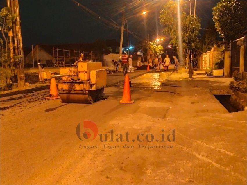 Proyek Perumahan Lakukan Pengaspalan Dinihari, Camat dan Lurah Bungkam