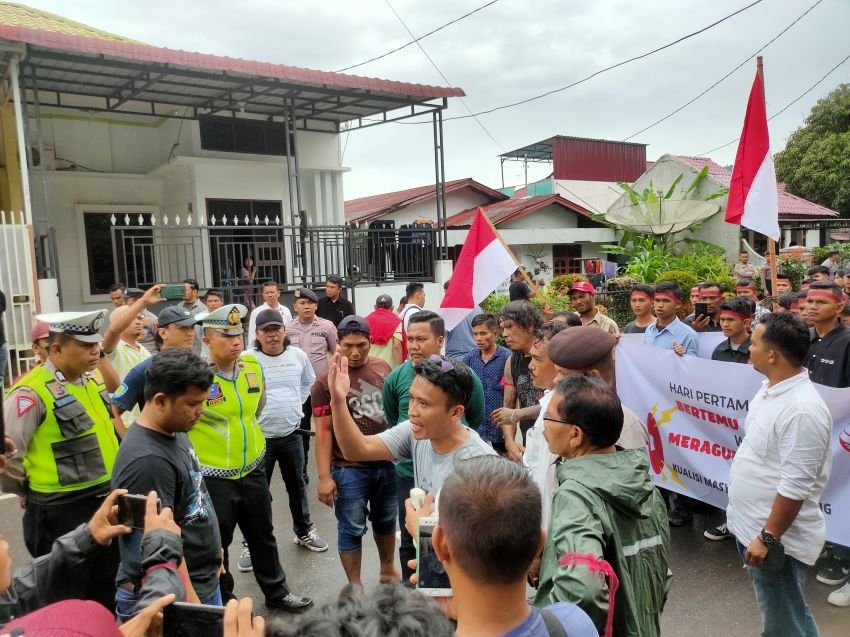 Dihadang Sejumlah Massa Tidak Dikenal, Koalisi Masyarakat Tapteng Batal Gelar Aksi Demo