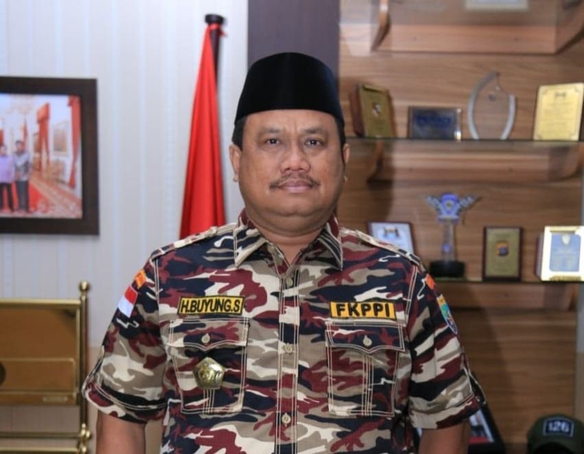 Support Liga Poslab U-22, Ketua Umum FKPPI Sumut Perintahkan FKPPI Labuhanbatu Bersihkan Stadion Binaraga