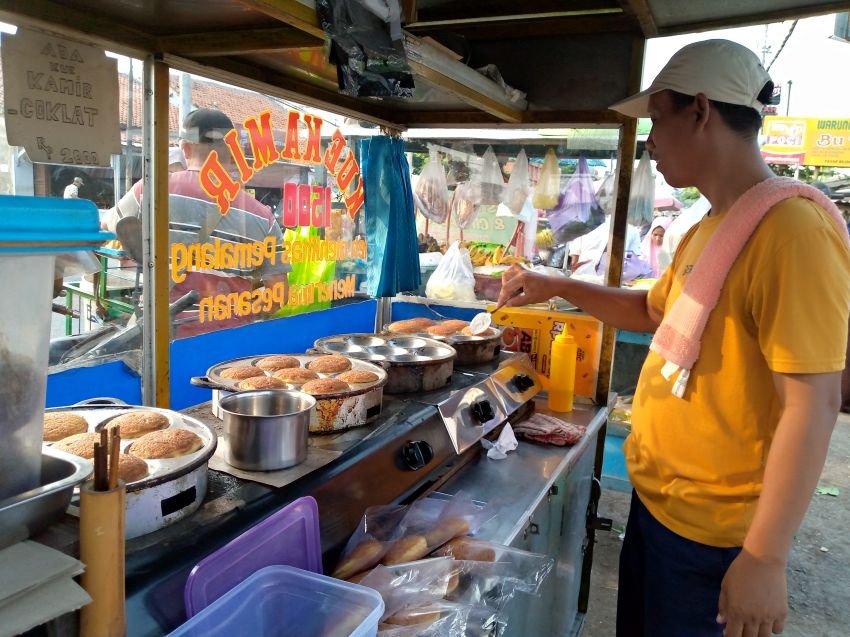 Ini Kue Kamir, Jajanan Khas Pemalang Yang Banyak Diburu Pemudik