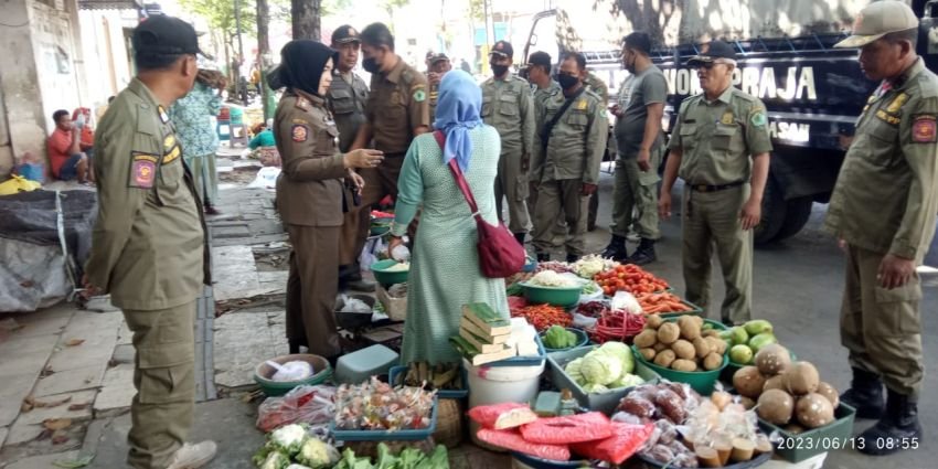 Aksi Kejar-kejaran Warnai Razia Anjal dan Asongan di Pamekasan