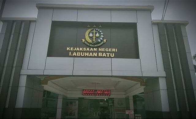 Direktur PUDAM Tirta Bina Labuhanbatu Dilaporkan ke Kejaksaan, Diduga Lakukan Tindak Korupsi