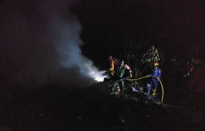 Satu Unit Rumah Warga Desa Sigalapang Julu Madina Terbakar 