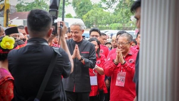 Kunjungan ke Medan, Ganjar Minta Relawan Jauhi Isu SARA