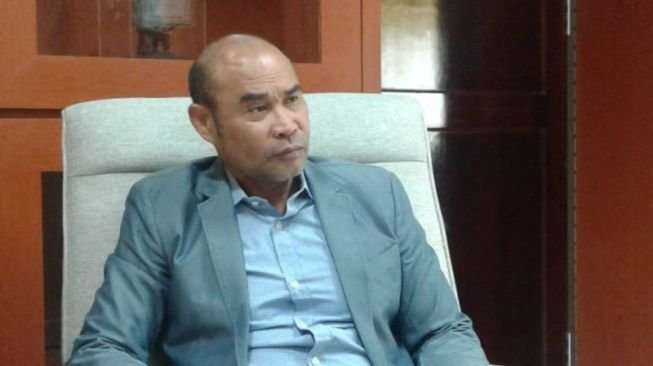 Ketua DPRD NTT Umumkan Pengunduran Diri Gubernur Viktor