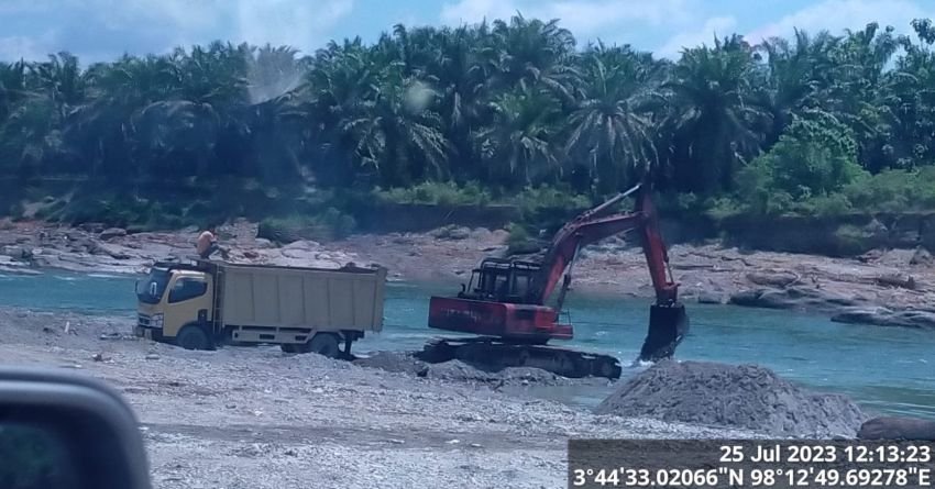 Diduga Beroperasi di Luar Kordinat IUP, Penambang Galian C Terkesan Kebal Hukum