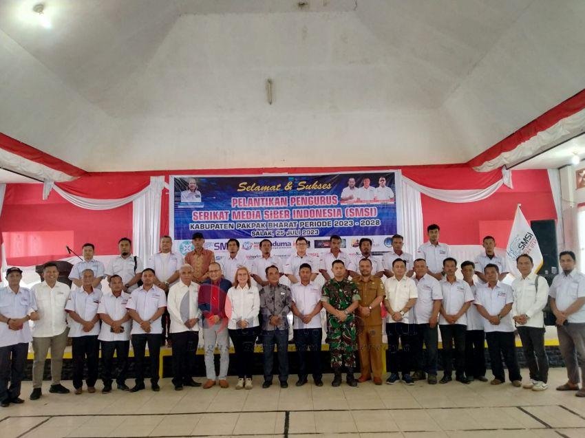 Ketua SMSI Sumut Lantik Pengurus SMSI Pakpak Bharat Periode 2023-2026