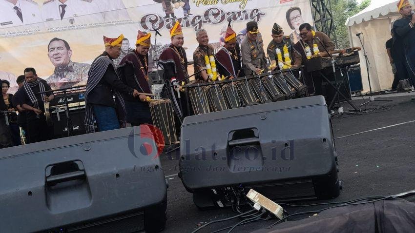 Pembukaan Pesta Budaya Oang-Oang Pakpak Bharat 2023 Ditandai Dengan Pemukulan Genderang