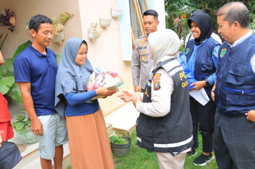 Satgas Trauma Healing Polres Labuhanbatu berikan Bantuan ke Anak Korban Curas