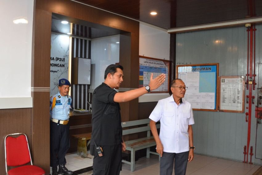 Kakanwil Jatim Sidak Lapas Kelas IIB Lamongan, Soroti Pemanfaatan Medsos dan Media Rekanan