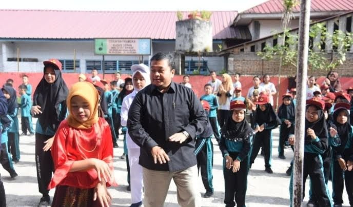 Meriahkan Gebyar Sekolah Sehat, Pelajar Tapsel Lakukan Senam Pagi
