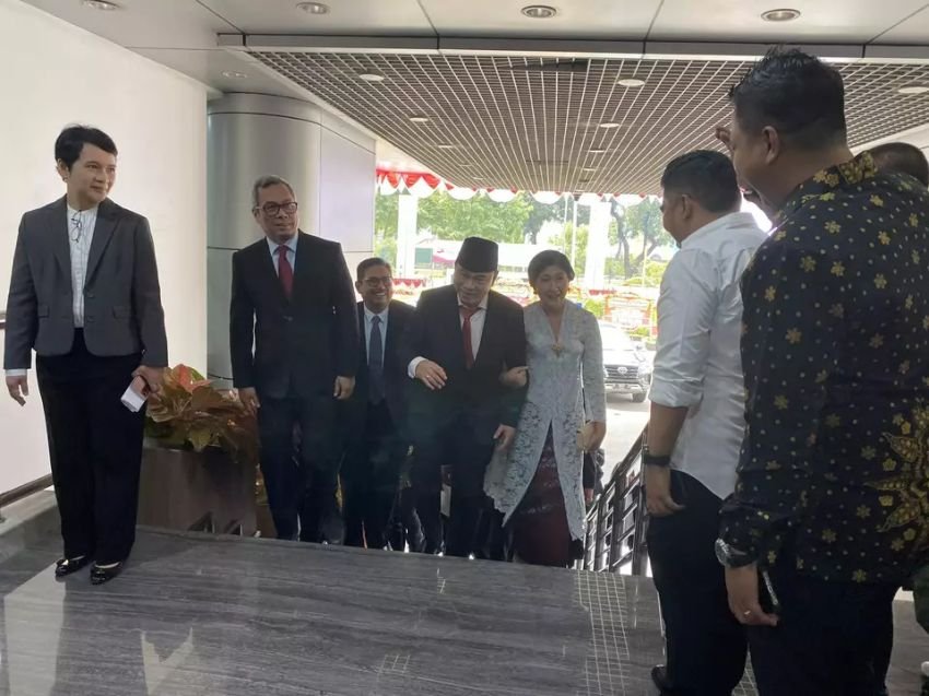 Usai Dilantik, Menkominfo Budi Arie Setiadi Langsung Ngantor