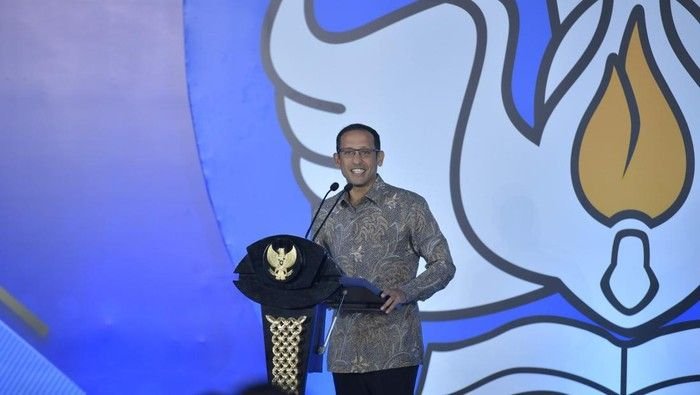 Mahasiswa Tak Wajib Buat Skripsi Sebagai Syarat Kelulusan