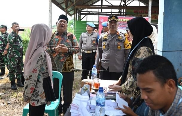 Wali Kota Padangsidimpuan bersama Forkopimda Plus Kunjungi 4 Lokasi Pilkades Serentak