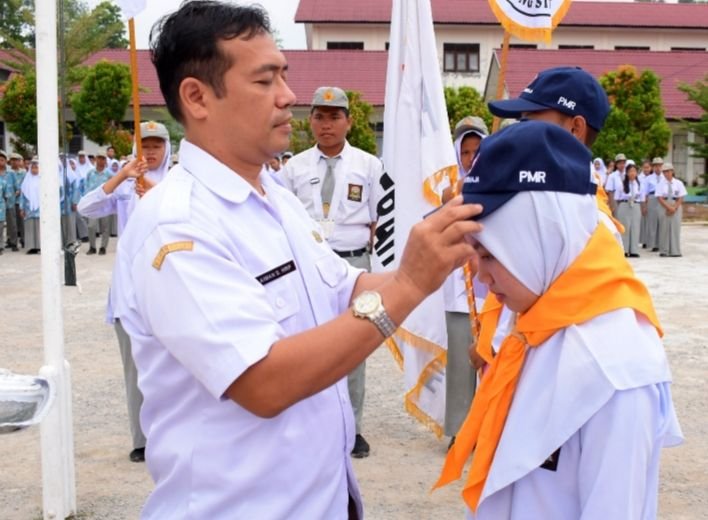 Pengukuhan PMR Tingkat Wira SMKN 3 Sidimpuan Dirangkai dengan Donor Darah