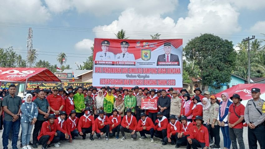 Pengukuhan KSB Desa Mangga Dua, Bupati Sergai: Masyarakat Berperan Aktif Menanggulangi Bencana