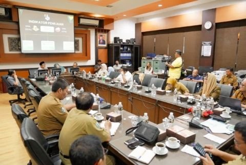Polemik Mahalnya Seragam Sekolah, Komisi E DPRD Jatim Kecewa