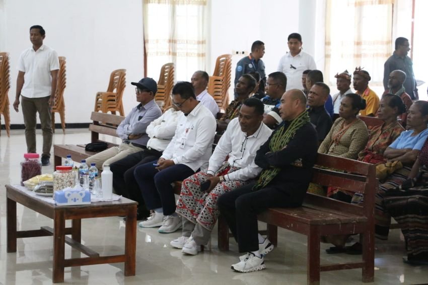 Kadis Pertanian dan Ketahanan Pangan NTT Ajak Pemkab TTS, Gereja dan Masyarakat Bangun Kemandirian Ekonomi