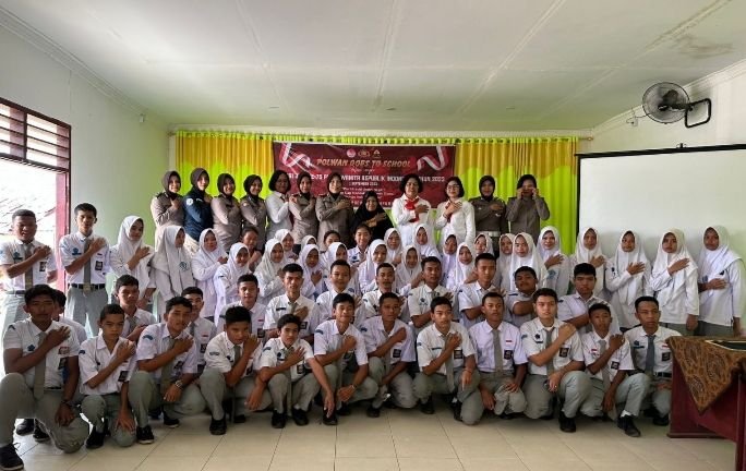Sambut HUT Polwan Ke-75, Polres Padang Sidimpuan Gelar Sosialisasi Medsos ke Pelajar