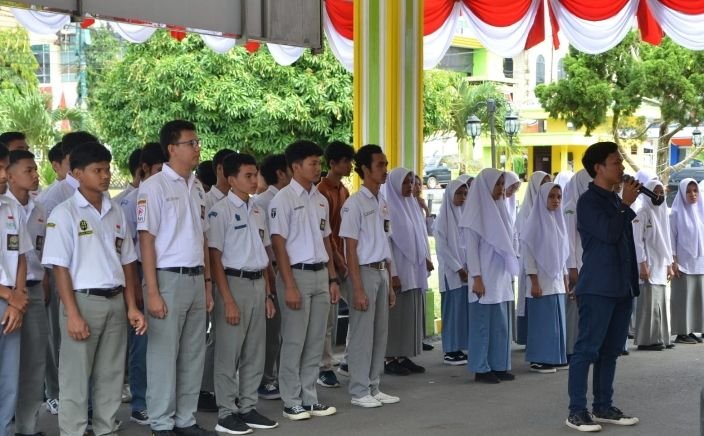 63 Calon Mahasiswa Baru Beasiswa Dilepas ke Berbagai Perguruan Tinggi