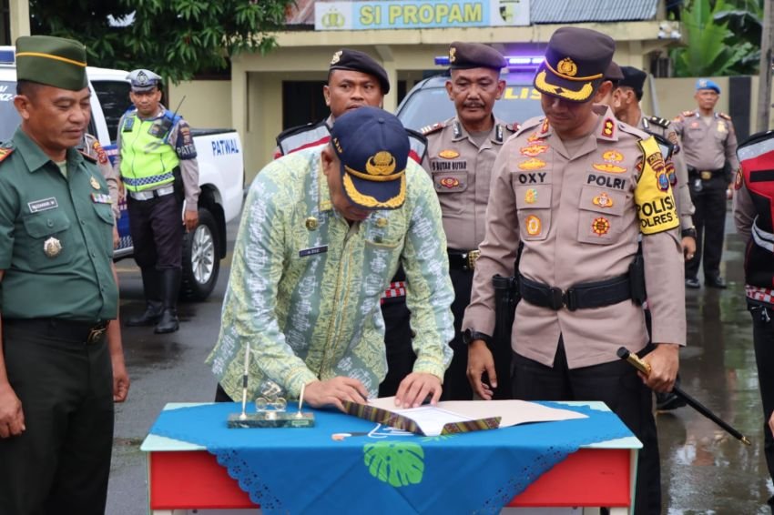 Pemkab Sergai Hibahkan Kendaraan Patroli Ke Polres