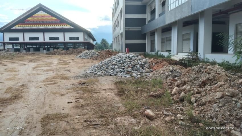 Proyek Drainase Pasar Baru Panyabungan Diduga Gunakan Material Galian C Ilegal