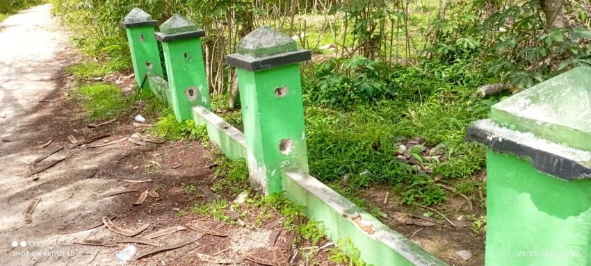 PNNB Kotasiantar Kesal Pagar Besi TPU Hilang