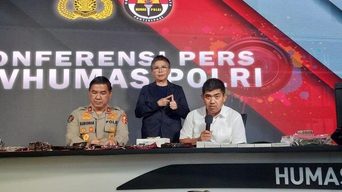Karyawan KAI Diamankan Densus 88 Antiteror