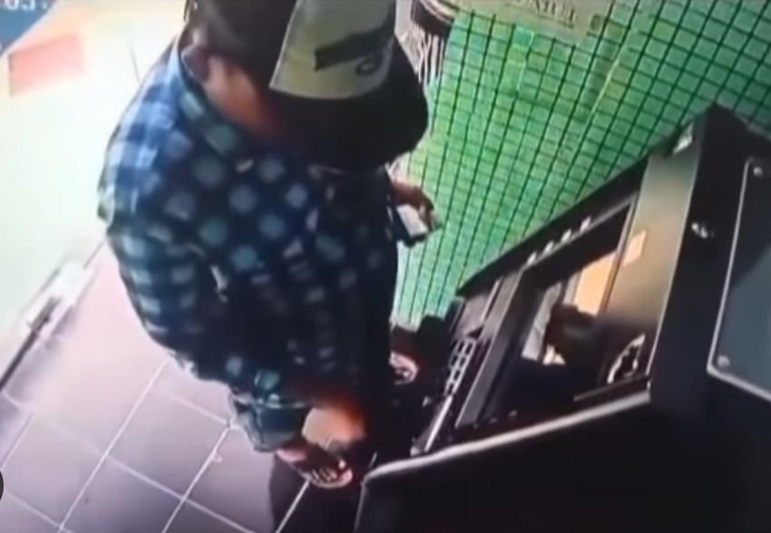 Waspada, Pelaku Kejahatan Ganjal Mesin ATM Marak di Medan