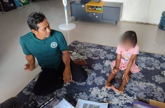 Mata Murid SD di Gresik Buta Dicolok Tusuk Bakso Gegara Tolak Dipalak Uang Jajan