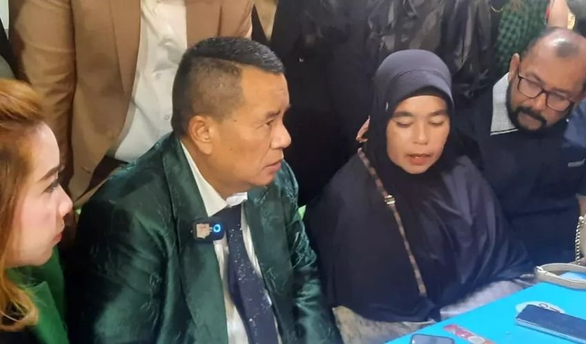 Hotman Paris Beri Bantuan Hukum Keluarga Korban Pembunuhan oleh Oknum Paspampres