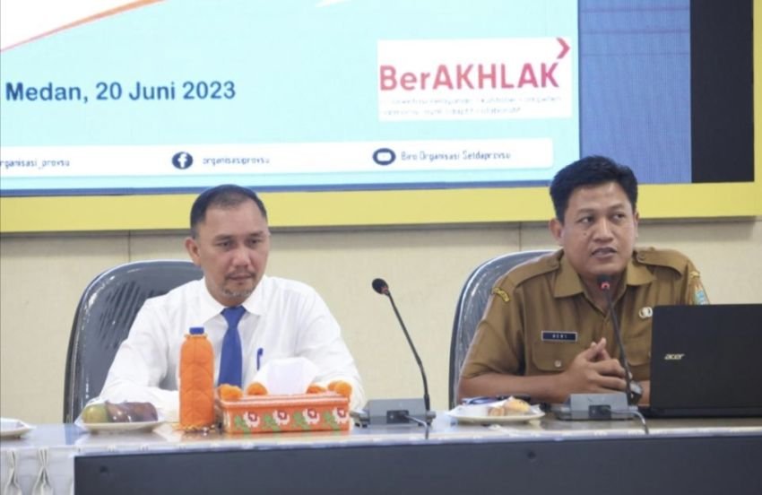 Bupati Tapsel Buka Coaching Clinic Penyusunan Anjab dan ABK