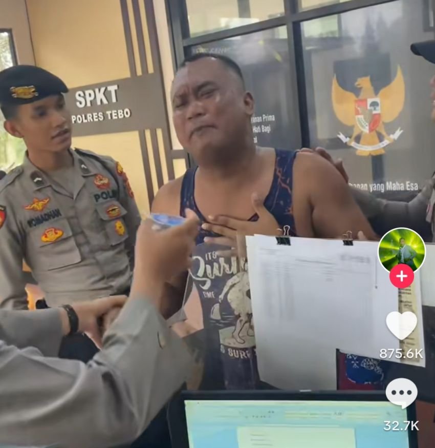 Ayamnya Hilang, Pria di Jambi Menangis Histeris di Kantor Polisi
