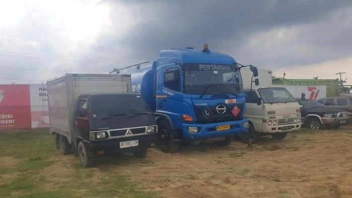 Mabes-Poldasu Gerebek Gudang Penampungan Solar di Medan