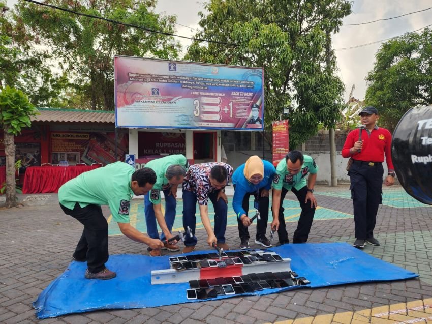 Kadivpas Musnahkan Barang Terlarang yang Masuk di Lapas dan Rutan