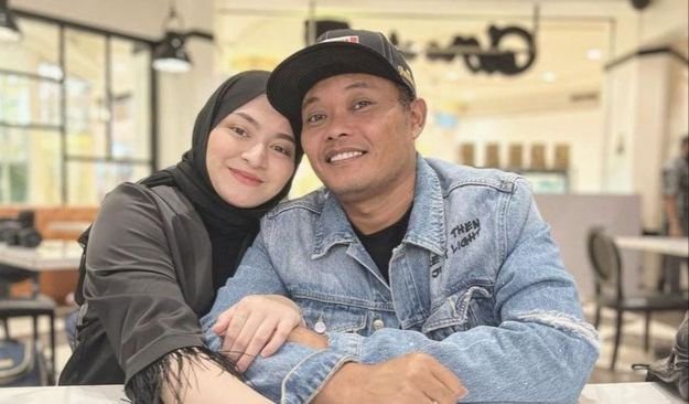 Nathalie Holscher Ngaku Tunangan dengan Bule, Ini Reaksi Sule