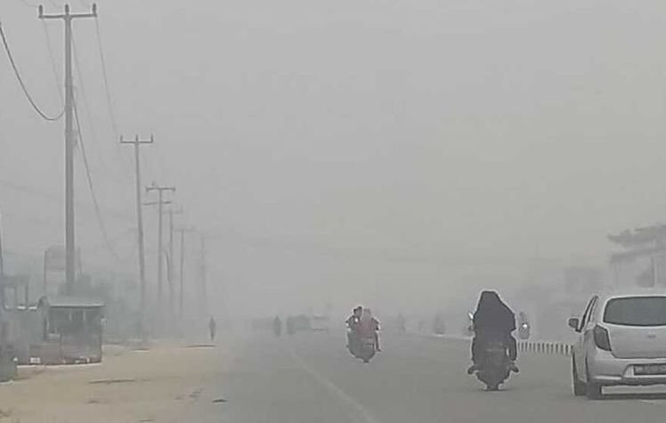 Palembang Dikepung Kabut Asap Tebal, Jarak Pandang Terganggu