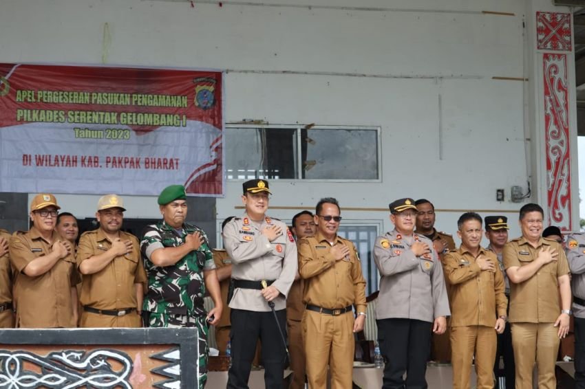 Polres Gelar Apel Pergeseran Pasukan Dalam Rangka Pengamanan Pilkades Gelombang I Di Pakpak Bharat 2023