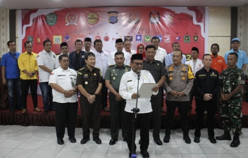KPU-Bawaslu dan 13 Perwakilan Partai Serta Tokoh Masyarakat Lakukan Deklarasi Pemilu Damai