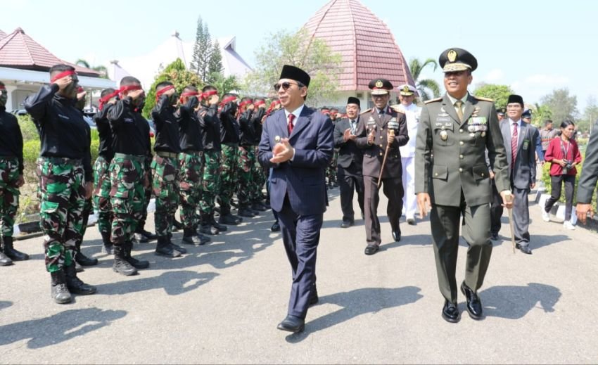 Pj Gubernur NTT Hadiri Upacara dan Syukuran HUT TNI ke-78