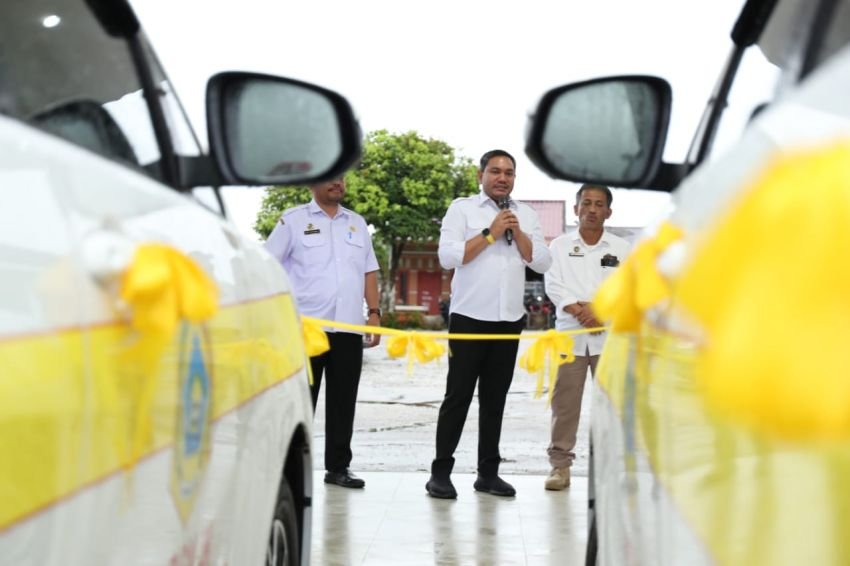 Resmikan Pemakaian Dua Unit Ambulans, Bupati Pakpak Bharat Harapkan Mutu Dan Pelayanan RSUD Salak Semakin Ditingkatkan