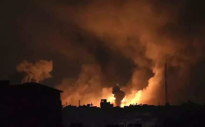 Serangan Israel Meningkat, Jaringan Internet dan Komunikasi di Jalur Gaza Terputus