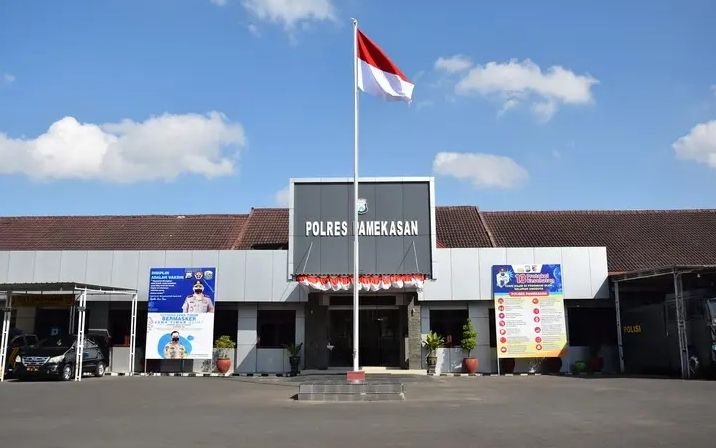 Polres Pamekasan Hentikan Perkara Sungai Memerah di Pamekasan