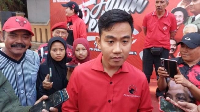 Gawat! Elite PDI Perjuangan Ungkap Status Gibran Usai Jadi Cawapres Prabowo