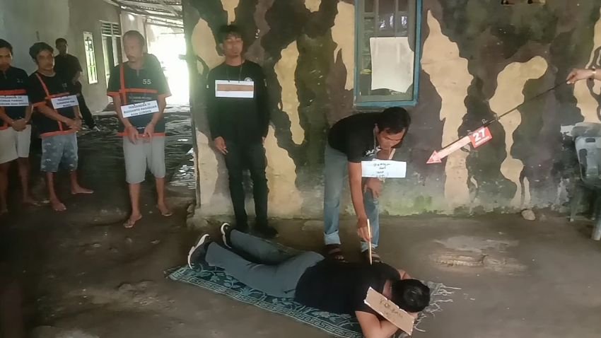 Polres Labuhanbatu Gelar Rekonstruksi Kasus Pembunuhan di Cafe Marupak, 36 Adegan Diperagakan