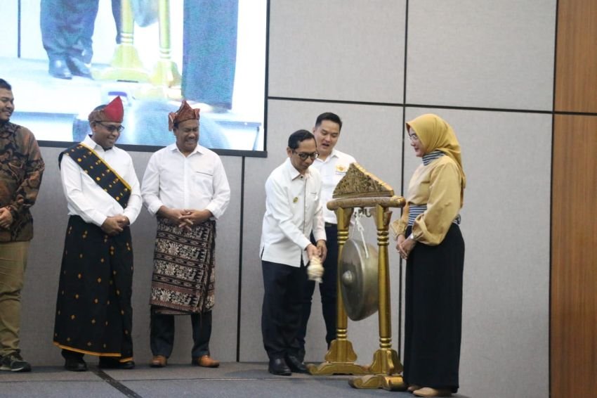 Pj Gubernur Apresiasi Program dan Dialog Interaktif Penguatan Ekosistem Kemitraan untuk Pengembangan Inovasi Berbasis Potensi Daerah