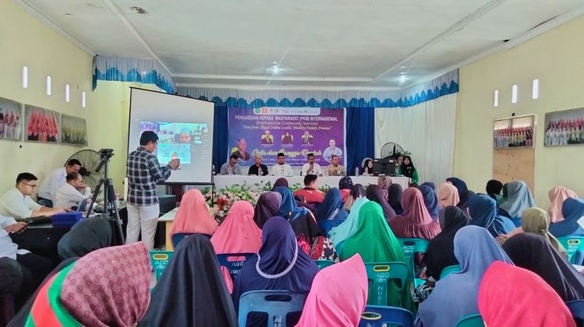 Dekan FEBI IAIN Langsa: Penerima PKH Sangat Rentan Terhadap Pinjaman Online Ilegal