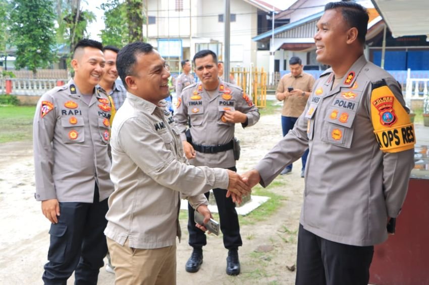 Pojok Pemilu, Kapolres Labuhanbatu Kunjungi Kantor KPU Labura